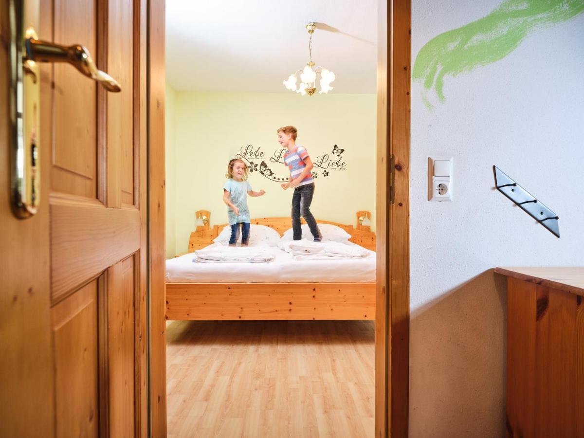 Zwergerlhof Apartment Loich Ngoại thất bức ảnh