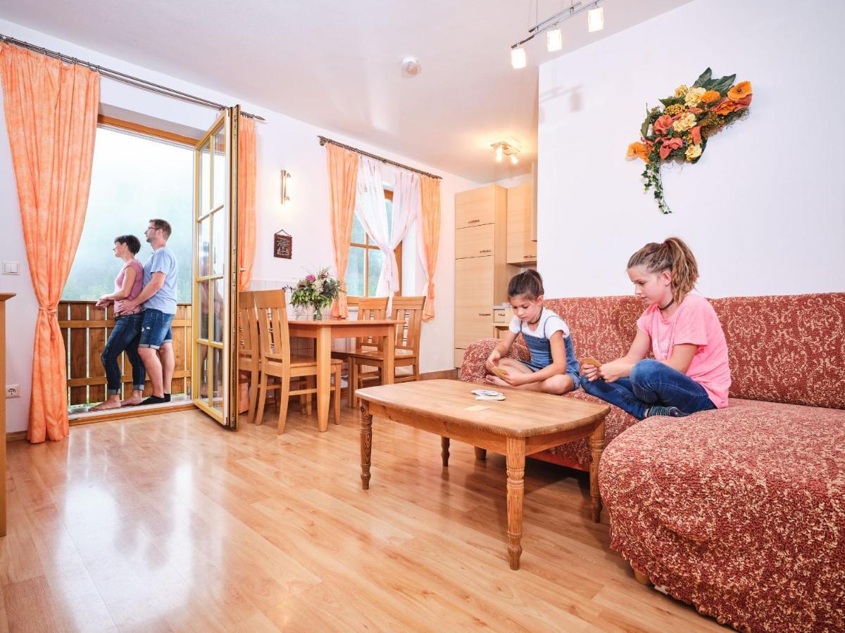 Zwergerlhof Apartment Loich Ngoại thất bức ảnh